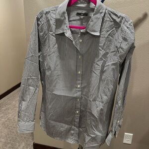 GAP Black and White Casual Button Down Shirt